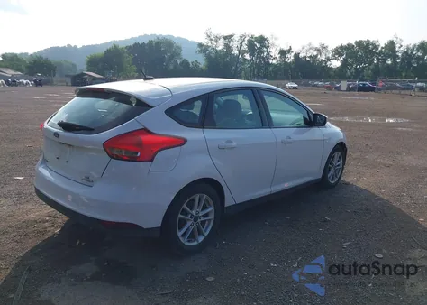2015 Ford Focus Se z USA, uszkodzony, nr VIN 1FADP3K22FL355827